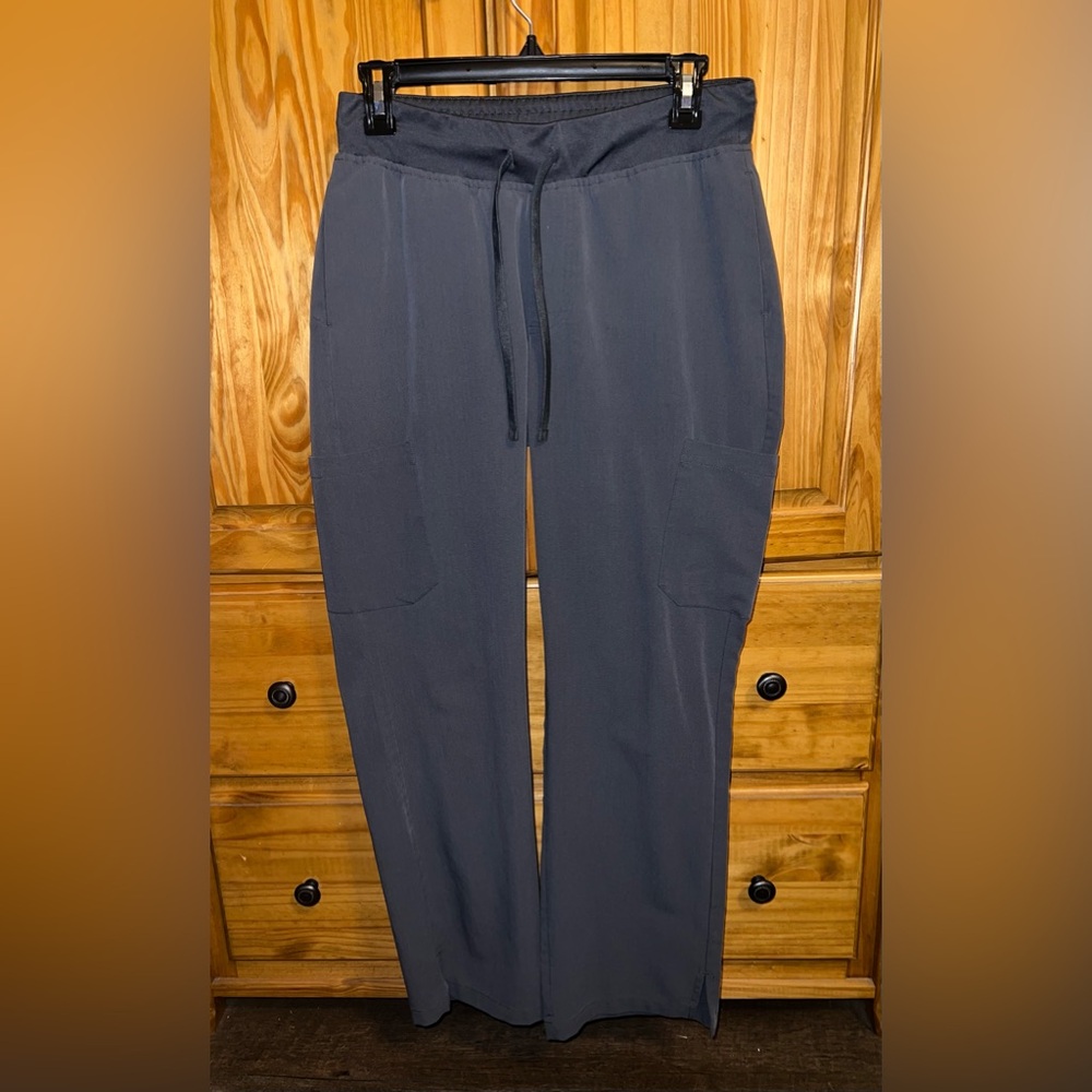 Women’s Gray Mandala Scrub Set